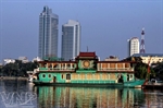 Con đường di sản ven Hồ Tây