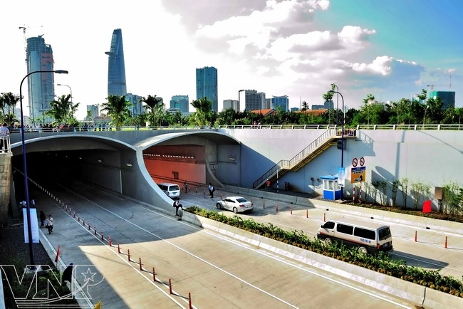 Modern buildings above Thu Thiem Tunnel.