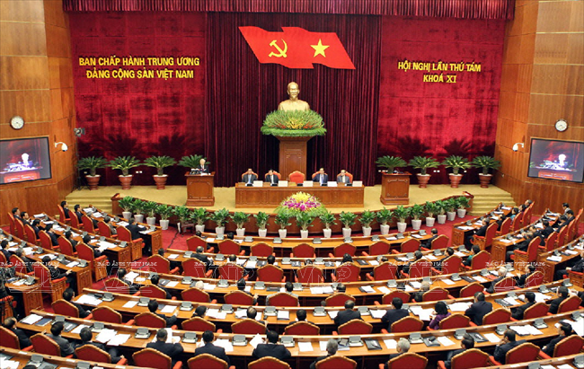 El octavo pleno del Comité Central de la XI Legislatura del Partido Comunista de Vietnam. Foto: Tri Dung, - VNA El octavo pleno del Comité Central de la XI Legislatura del Partido Comunista de Vietnam. Foto: Tri Dung, - VNA