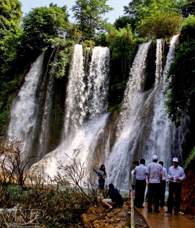 The Beauty of Ang HamletVietnam Tourism Information