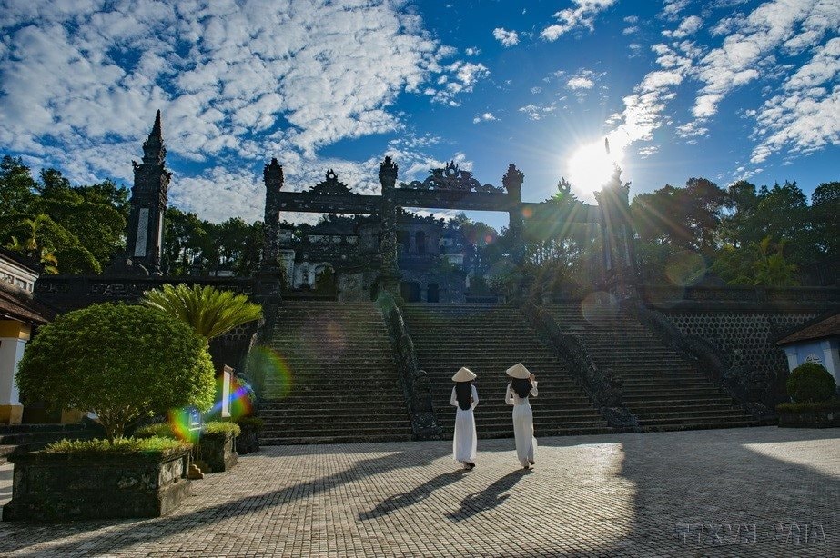 Вьетнам: страна культурного разнообразия, где традиции встречаются с современностью.