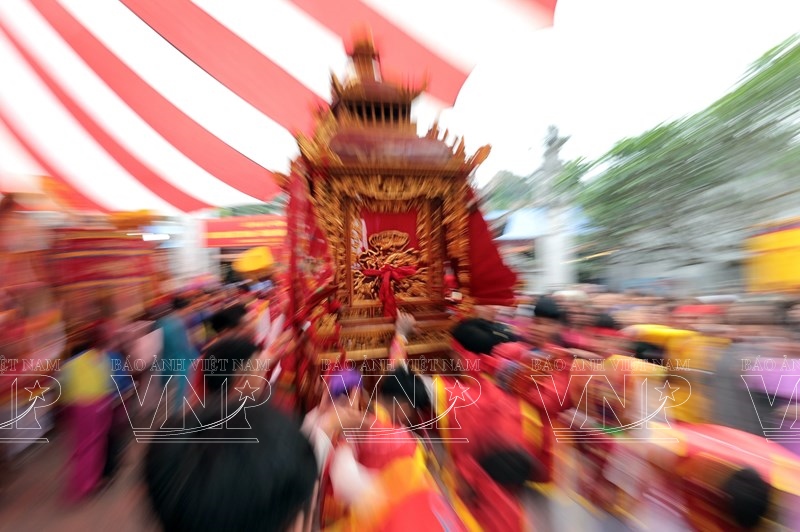 Lễ hội Tam giáp: Khi Kiệu quay dệt nên huyền thoại giữa lòng phố Hà Thành