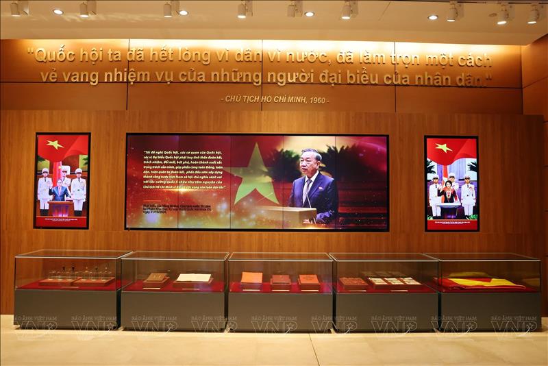 Recuerdos invaluables sobre las elecciones y las actividades de la Asamblea Nacional de Vietnam