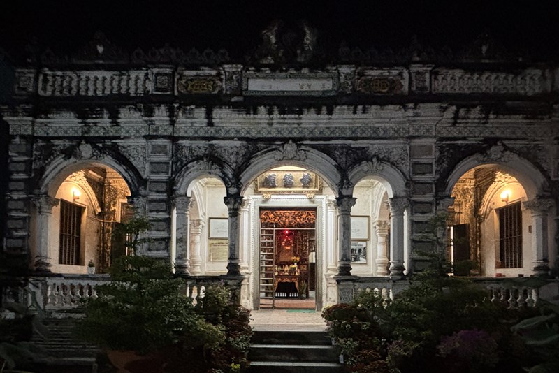 Visit Huynh Thuy Les ancient house in Sa Dec