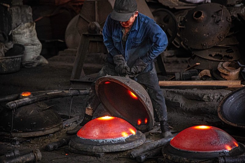 Le village de fondeurs My Dong: préserver la flamme centenaire, forger de nouvelles valeurs