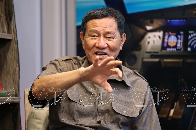 Sải cánh tự hào: Gặp gỡ Trung tướng Phạm Tuân trong chuyến bay đặc biệt