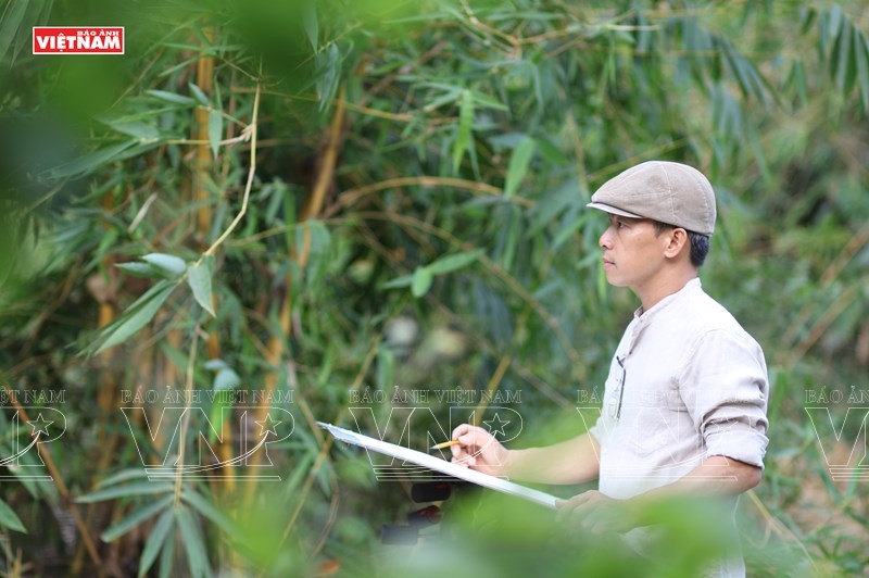 Vũ Thành Tâm kể chuyện tình quê bằng màu nước