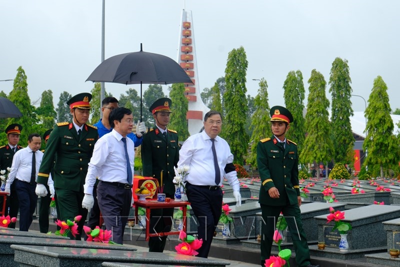 Tây Ninh tổ chức truy điệu, an táng 173 liệt sĩ hy sinh tại Campuchia