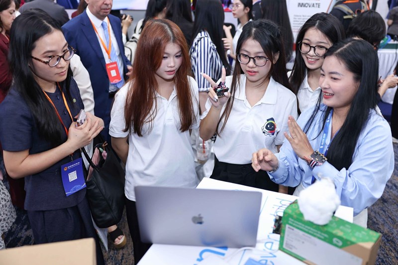 Khai mạc Triển lãm Giáo dục và Công nghệ giáo dục