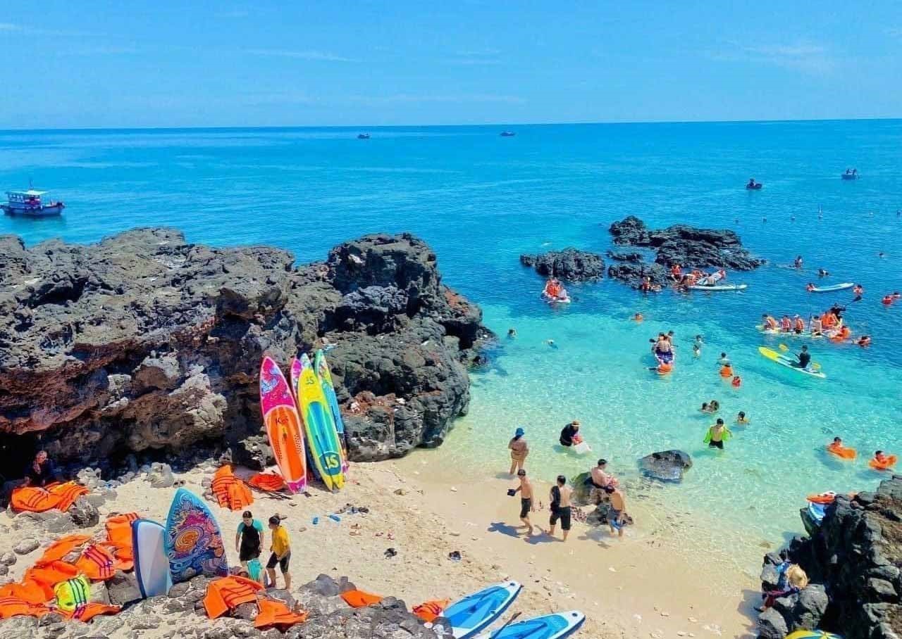 Du lịch biển Lý Sơn Quãng Ngãi Du lịch biển Lý Sơn Quãng Ngãi