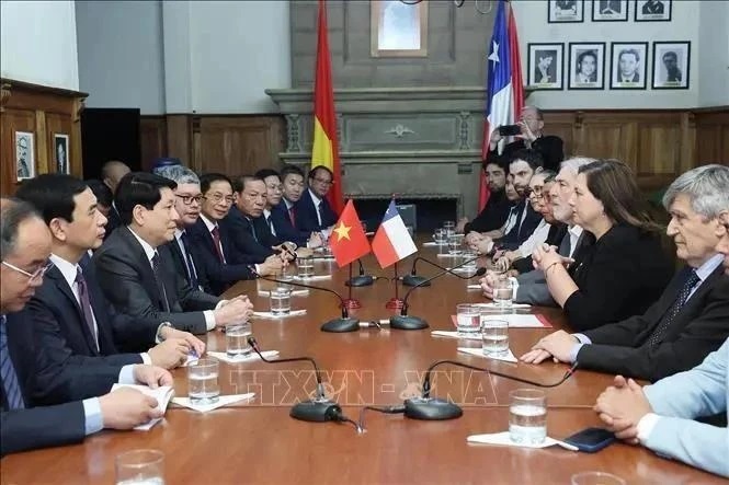 Mejorar la calidad de las fuentes de agua limpia, contribuyendo a la construcción de nuevas áreas rurales sostenibles – Vietnam.vn