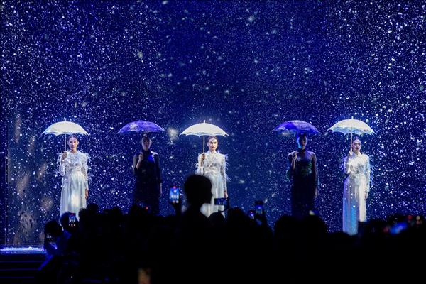 그런 겨울이 있다를 통해 보여준 득훙 디자이너의 하노이에 대한 사랑