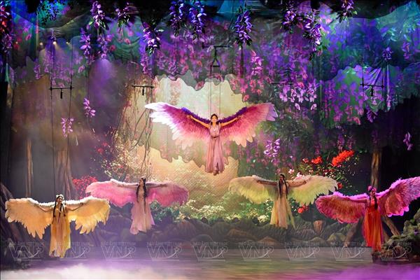 Tiên Sa Show - sản phẩm du lịch đêm đầy ấn tượng của Đà Nẵng