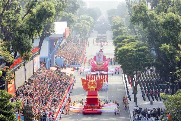 호찌민시, 4월 30일 남부 해방-국가 통일 51주년을 맞아 다채로운 활동 펼쳐져