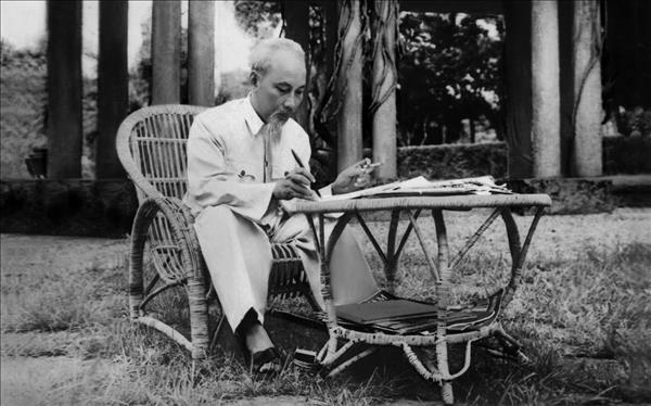 THỰC HÀNH TIẾT KIỆM