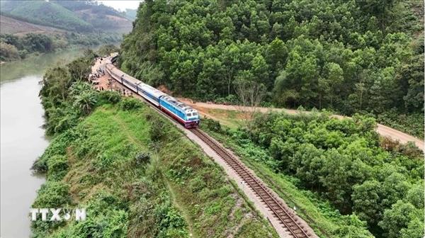 Vietnams railway sector pursues twin transition towards green, digital growth