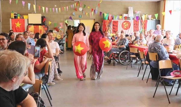 La diaspora vietnamienne en Belgique soriente vers le pays natal