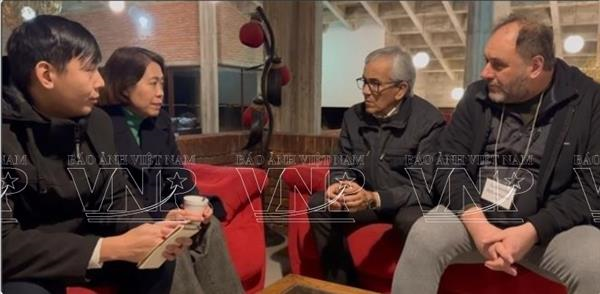 越南与乌拉圭加强合作关系