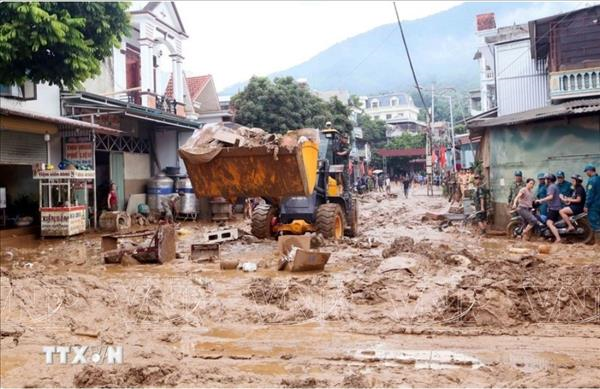 紧急拨付资金援助山罗、奠边、乂安三省 政府总理指示全力做好救灾和灾后恢复重建工作