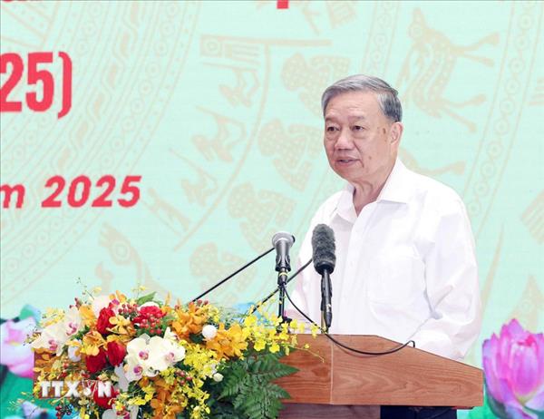 ທ່ານເລຂາທິການໃຫຍ່ ໂຕເລິມ: ກອງທັບ, ຕຳຫຼວດ ແລະ ຂະແໜງການທູດສວມບົດບາດສຳຄັນພິເສດສຳລັບພາລະກຳຂອງຊາດ