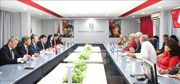 Việt Nam và Cuba ký thỏa thuận trong lĩnh vực tư pháp