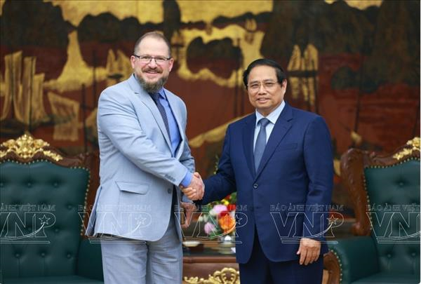 范明政总理建议美国高通在越南核心技术领域进行投资