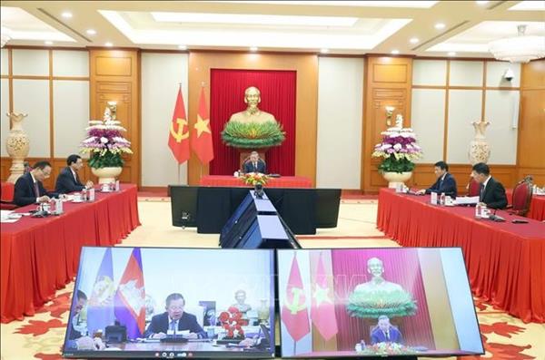 Dirigentes partidistas vietnamita y camboyano mantienen conversaciones telefónicas