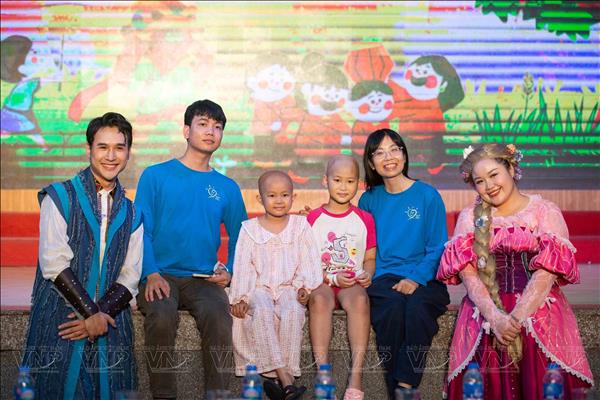 Trung thu - Hạnh phúc được gọi tên: Gieo hy vọng gặt yêu thương
