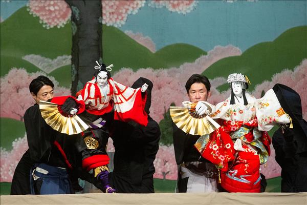 Bunraku – Di sản sân khấu Nhật Bản chạm đến trái tim khán giả Việt Nam