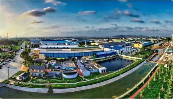 Les zones industrielles vertes, nouvel aimant pour les investisseurs étrangers au Vietnam