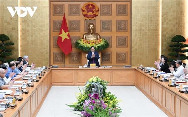 នាយករដ្ឋមន្ត្រី លោក ហ្វាម មិញ ជីញ៖ រៀបចំល្អមហាសន្និបាតប្រឡងប្រណាំងស្នេហារជាតិទូទាំងប្រទេសលើកទី ១១