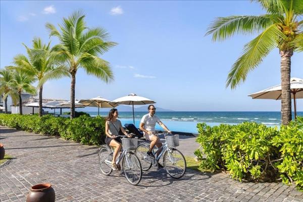 International arrivals expected to boost tourism growth in year-end