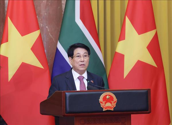 Chủ tịch nước Lương Cường sẽ tham dự Tuần lễ Cấp cao Diễn đàn Hợp tác kinh tế châu Á - Thái Bình Dương (APEC) lần thứ 32