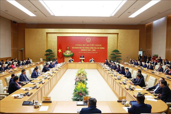 Thủ tướng trao Quyết định bổ nhiệm Phó Thủ tướng Chính phủ, Bộ trưởng nhiệm kỳ 2021 - 2026