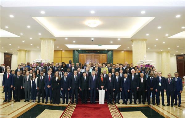 Le SG Tô Lâm reçoit les délégations internationales participant à la cérémonie de signature de la Convention de Hanoï