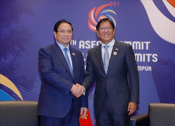 Le Premier ministre Pham Minh Chinh rencontre le président philippin et son homologue thaïlandais