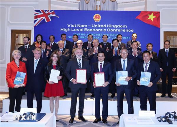 또 럼 당 서기장, 베트남‧영국 고위급 경제 컨퍼런스 참석