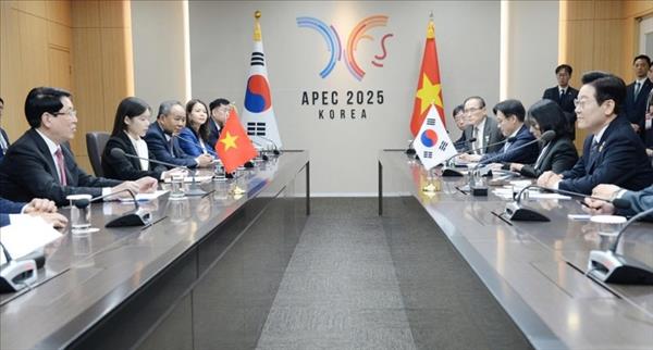 ທ່ານປະທານປະເທດ ເລືອງເກື່ອງ ດຳເນີນການພົບປະສົນທະນາກັບທ່ານປະທານາທິບໍດີ ສ.ເກົາຫຼີ Lee Jae Myung