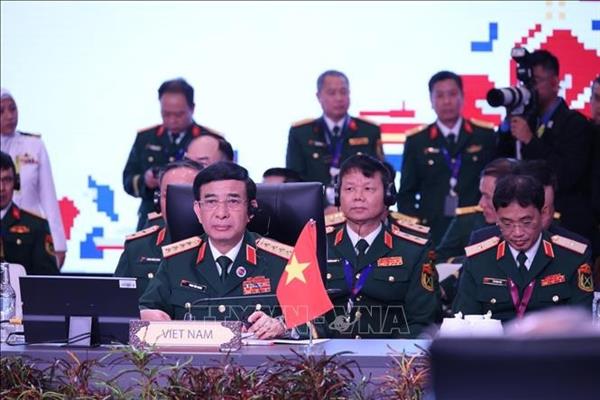 Vietnam attends 19th ASEAN Defence Ministers Meeting in Kuala Lumpur