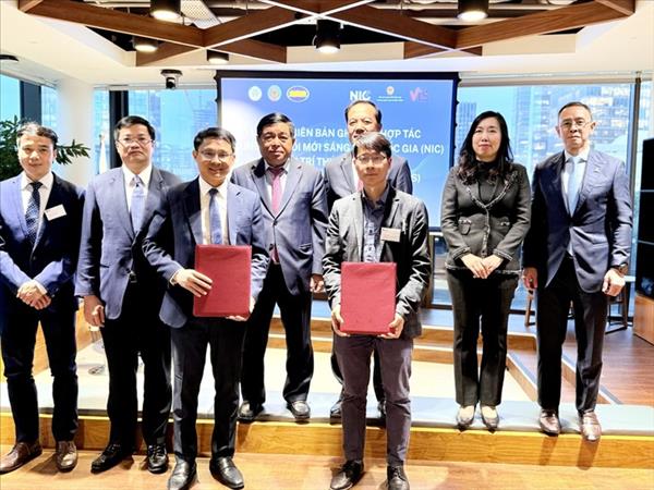 វៀតណាម - អង់គ្លេសជំរុញកិច្ចសហប្រតិបត្តិការក្នុងវិស័យវិទ្យាសាស្ត្រ បច្ចេកវិទ្យានិងនវានុវត្តន៍