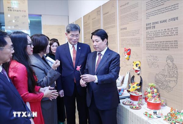 ‘베트남 전통 민속놀이: 연결 미술전 개최, 한국 내 베트남 문화 소개