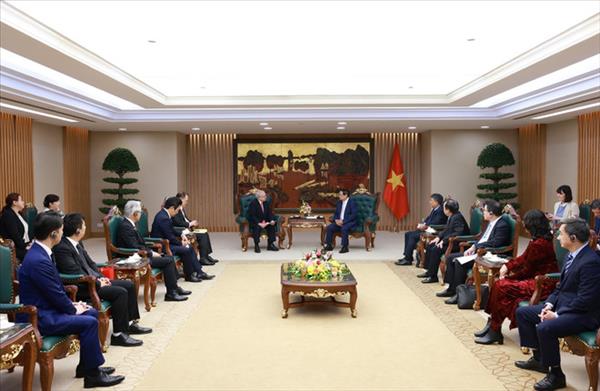 Premier insta a ampliar cooperación entre localidades de Vietnam y Japón
