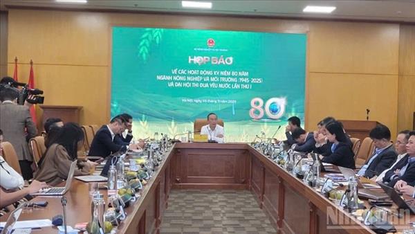 ການ​ສົ່ງ​ອອກ​ຜະ​ລິດ​ຕະ​ພັນ​ກະ​ເສດ​ເຄື່ອງ​ປ່າ​ຂອງ​ດົງ, ສິນ​ໃນ​ນ້ຳ​ຮັກ​ສາ​ທ່າ​ເຕີບ​ໂຕ​ເປັນ​ປົກ​ກະ​ຕິ​ໃນ​ຄວາມ​ຫຍຸ້ງ​ຍາກ​ຈາກ​ໄພ​ພິ​ບັດ​ທຳ​ມະ​ຊາດ