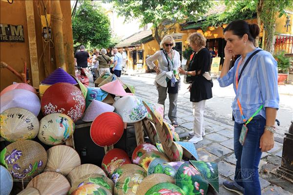 ភ្ញៀវទេសចរអន្តរជាតិមកវៀតណាមក្នុងខែតុលា ខ្ពស់ជា​កំណត់​ត្រា