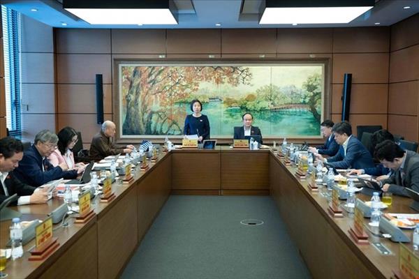 ກົດ​ໝາຍ​ວ່າ​ດ້ວຍ​ການ​ຫັນ​ເປັນ​ດີ​ຈີ​ຕອນ: ສ້າງ​ພື້ນ​ຖານ​ແຫ່ງຊາດ​ດີ​ຈີ​ຕອນ