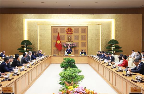 Премьер-министр: Вьетнам стремится создать наилучшие условия для эффективных инвестиций компаний в сфере полупроводников