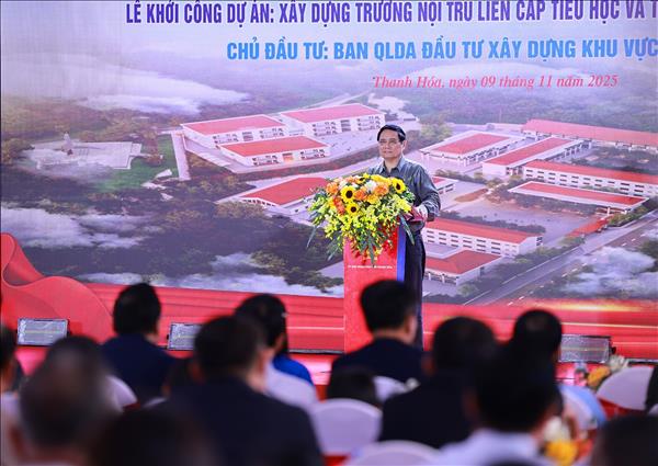 បើកការដ្ឋានសាងសង់សាលាអន្តេវាសិកអន្តរកម្រិតនៅតាមបណ្តាឃុំព្រំដែនក្នុងពេលដំណាលគ្នា