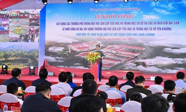 ເລີ່ມ​ລົງ​ມື​ກໍ່​ສ້າງ​ໂຮງ​ຮຽນ​ກິນນອນ​​ຢູ່​ບັນ​ດາ​ຕາ​ແສງ​ເຂດ​ຊາຍ​ແດນ