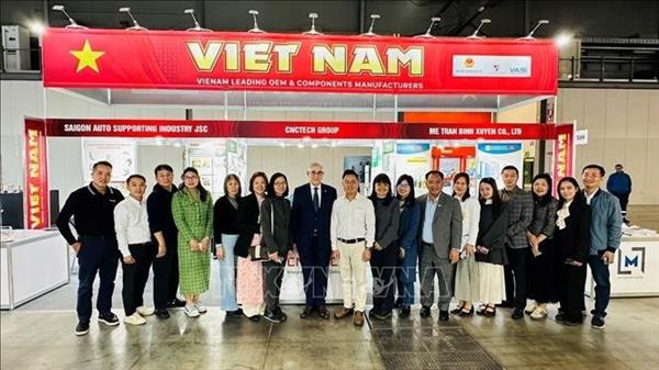 Vietnam shines at intl two-wheeler exhibition EICMA Milan 2025
