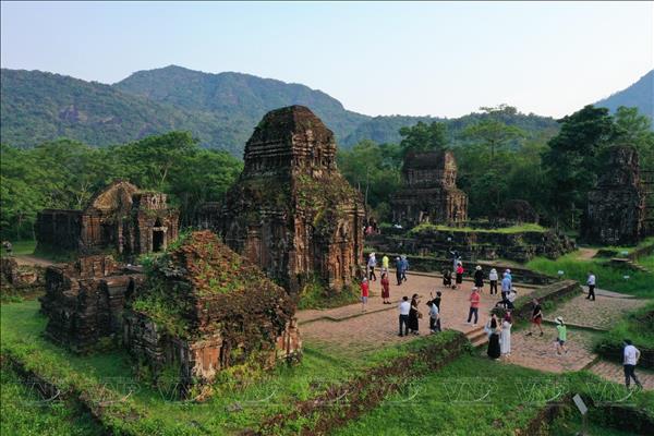 Le sanctuaire de My Son parmi les circuits historiques les plus fascinants dAsie